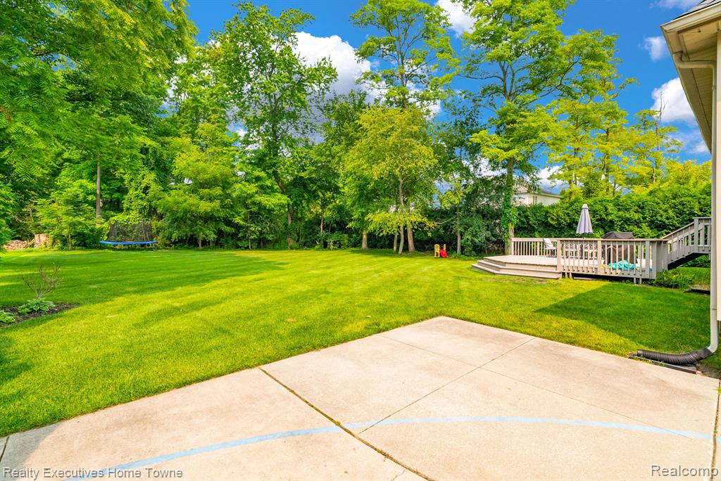 5453 BAYWOOD Drive, Fort Gratiot, MI 48059 — Photo 55