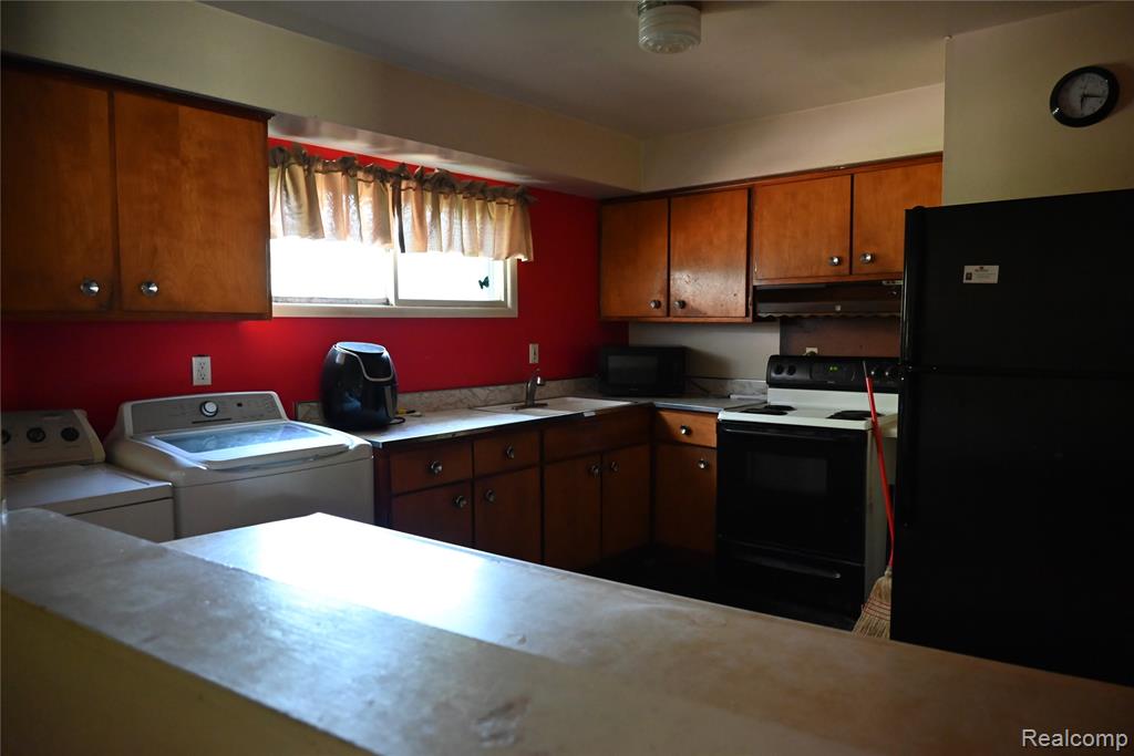 45225 Bemis Road, Belleville, MI 48111 — Photo 8