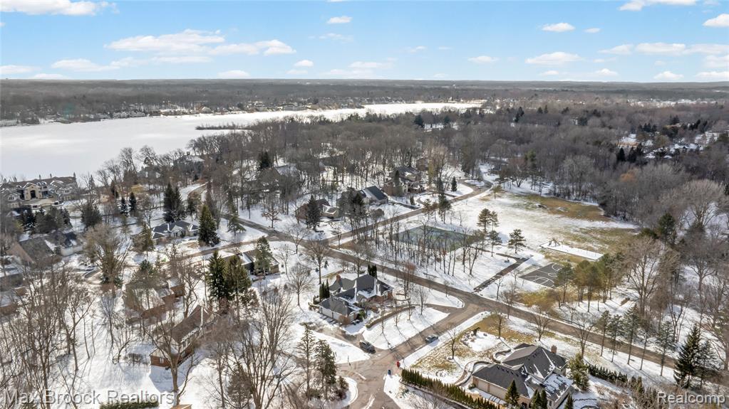 5867 BRAVO COURT, Orchard Lake Village, MI 48324 — Photo 87