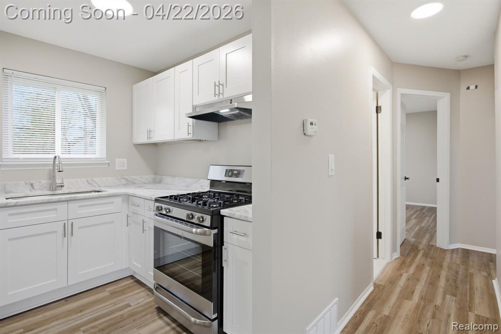 28521 Oakwood Street, Inkster, MI 48141 — Photo 17