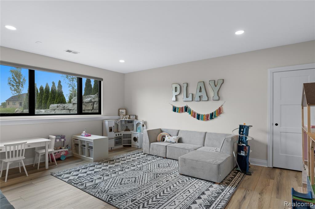 19127 Maybury Meadow Court, Northville, MI 48167 — Photo 9