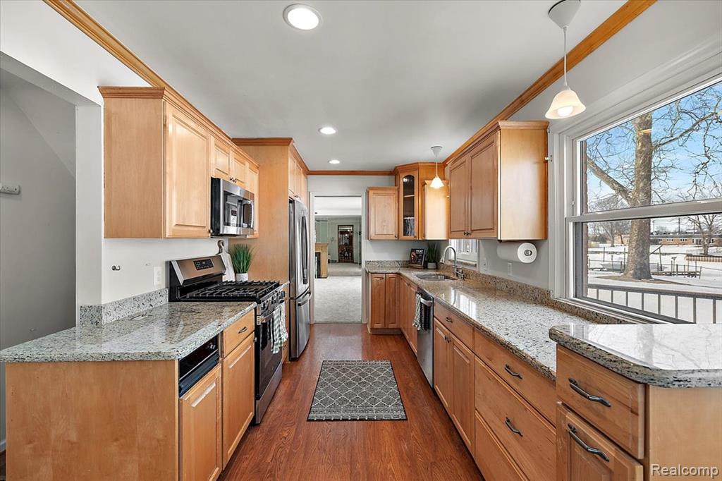 25651 S River Road, Harrison Township, MI — Photo 13