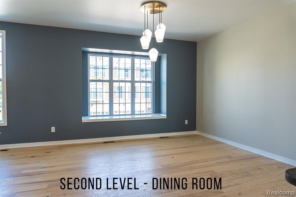2836 RIDINGTON Road, Ann Arbor, MI 48105 — Photo 39
