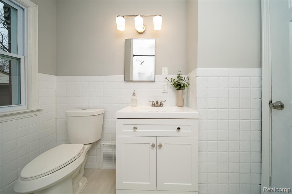4643 S Hubbard Street, Wayne, MI 48184 — Photo 27