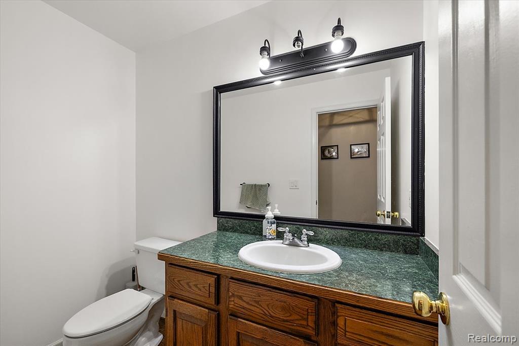 4193 Oak Tree Circle, Rochester, MI 48306 — Photo 28