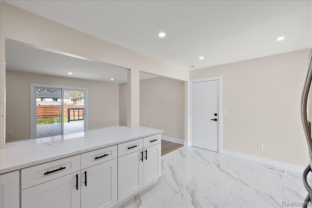 47349 Nita Drive, Utica, MI 48317 — Photo 17