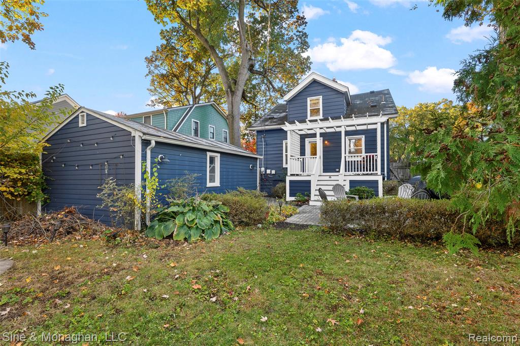 517 Forest Avenue N, Royal Oak, MI 48067 — Photo 39