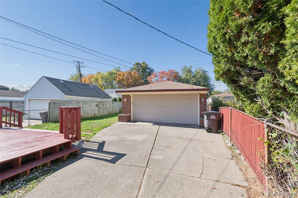 7732 Hipp Street, Taylor, MI 48180 — Photo 38
