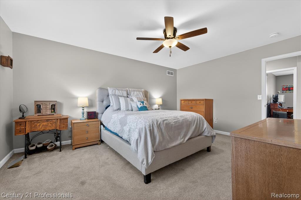 40365 La Grange Drive, Sterling Heights, MI 48313 — Photo 18
