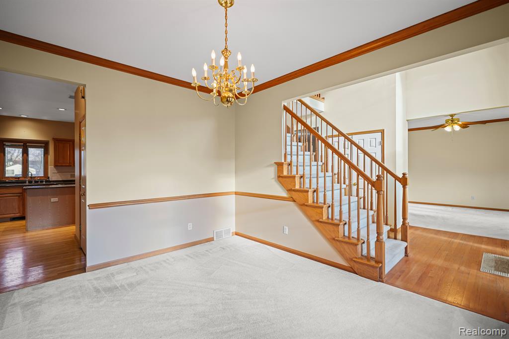 564 CHASSEUR Drive, Grand Blanc, MI 48439 — Photo 21