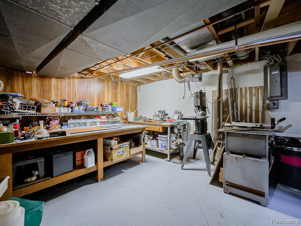 5152 Bayside Drive, Troy, MI 48098 — Photo 40