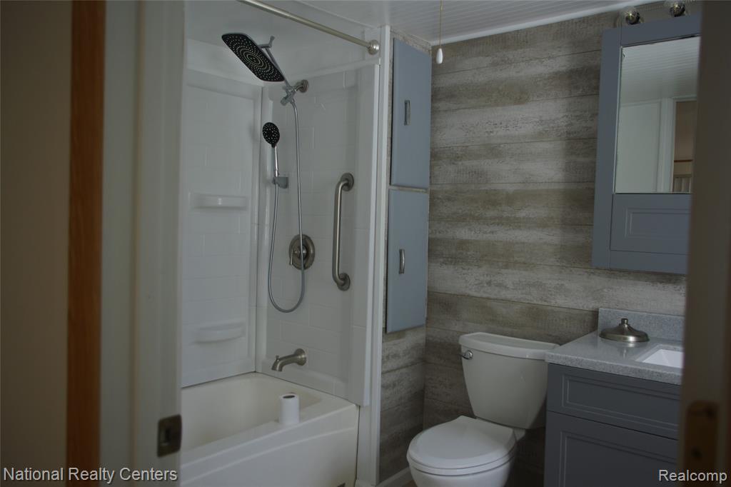 8276 War Road, Newport, MI 48166 — Photo 14