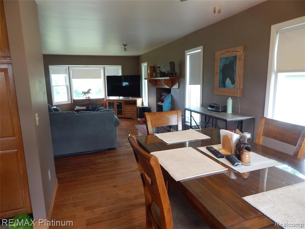 2025 W Rose Center Road, Holly, MI 48442 — Photo 46