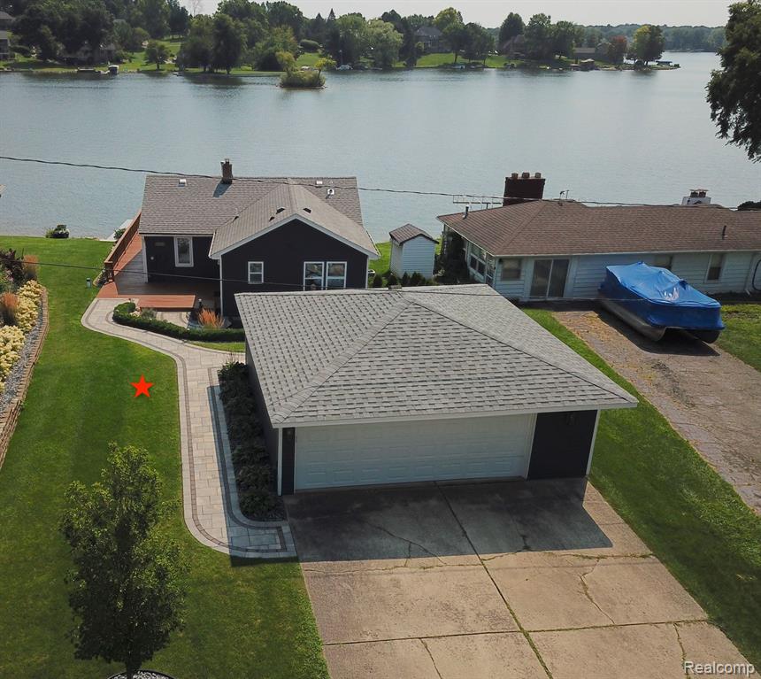 8453 WOODLAND SHORE Drive, Brighton, MI 48114 — Photo 28
