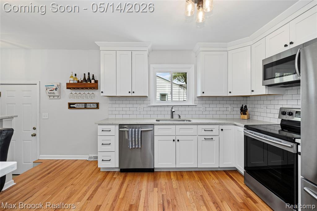 1890 Princeton Road, Berkley, MI 48072 — Photo 9