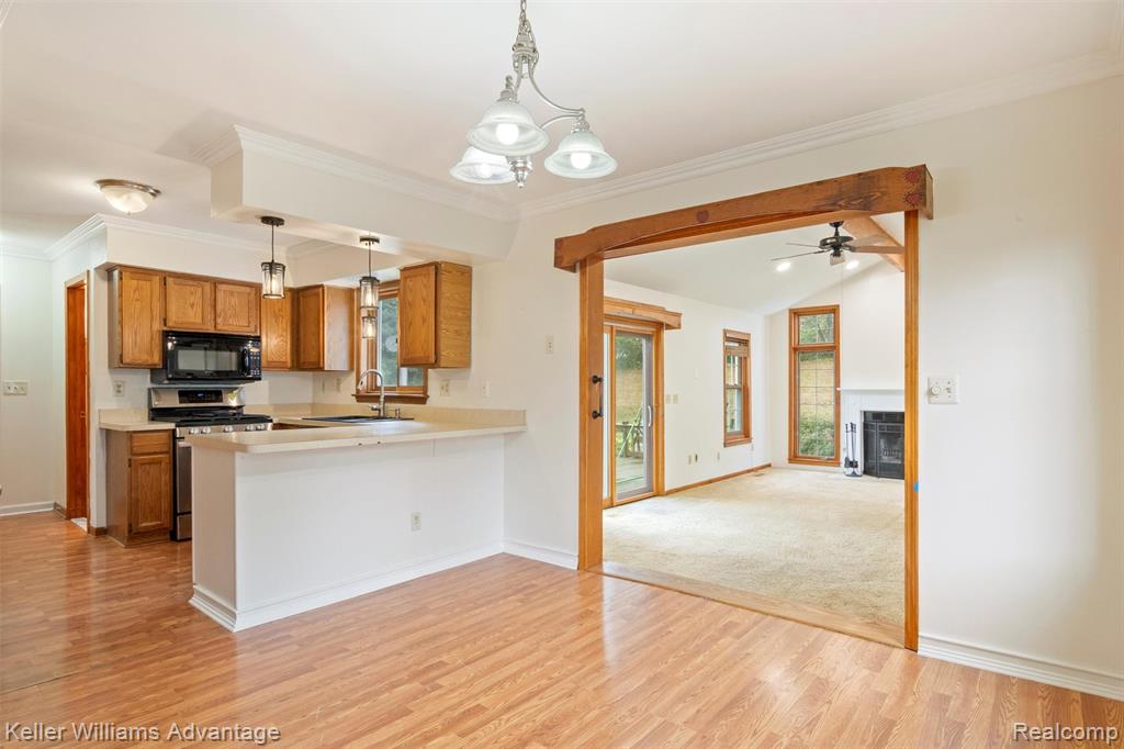 60422 Lamplighter Drive, New Hudson, MI 48165 — Photo 13