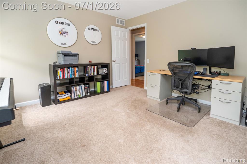 5441 Langlewood Drive, West Bloomfield, MI — Photo 32