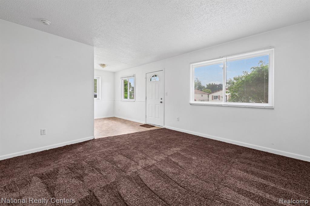 19861 Vermander Avenue, Clinton Twp, MI 48035 — Photo 9
