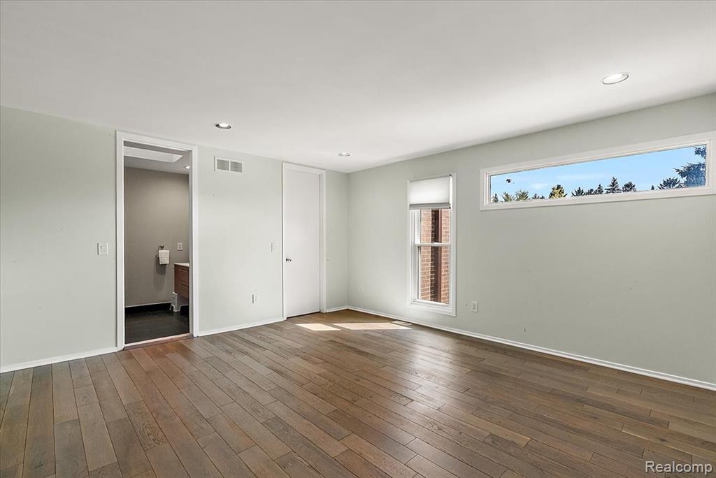 3830 Columbia Drive, Bloomfield Hills, MI 48302 — Photo 45