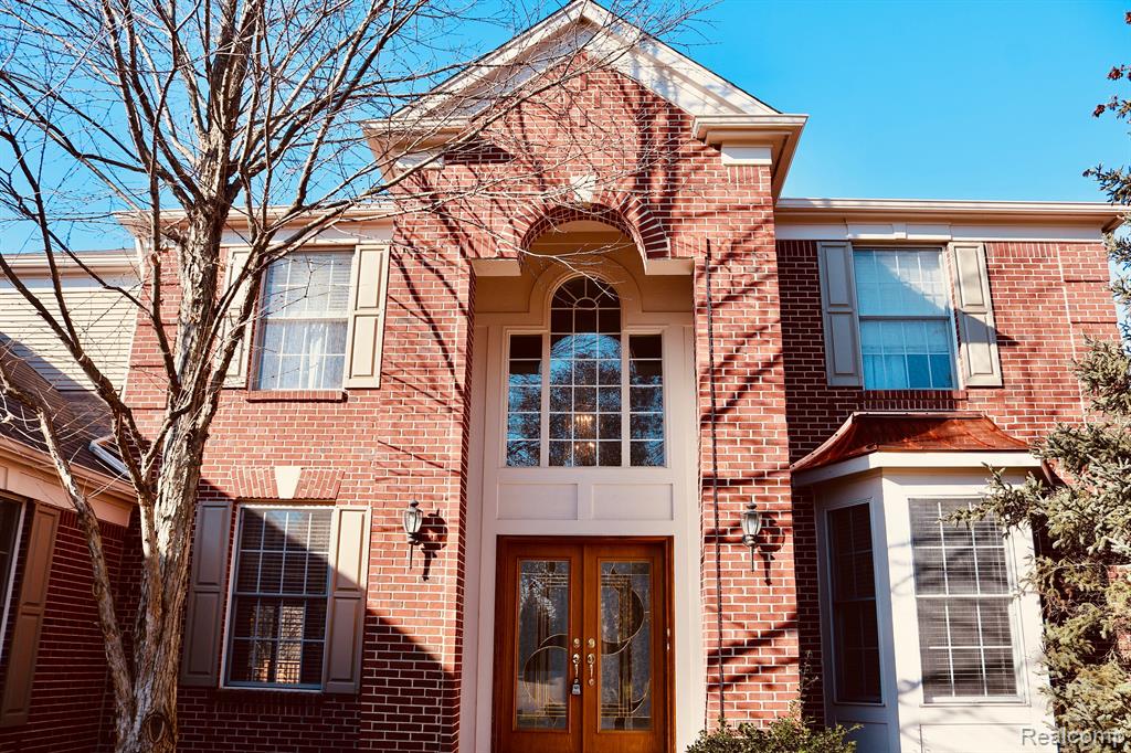 5234 CREEKMONTE Drive, Rochester, MI 48306 — Photo 2