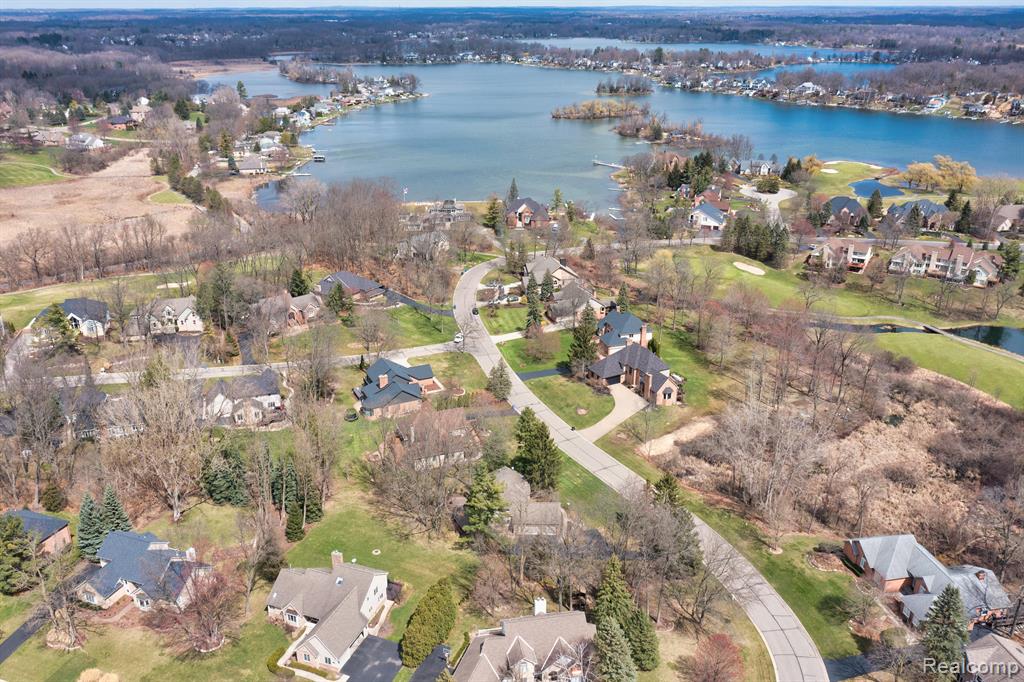 4435 OAK POINTE Drive, Brighton, MI 48116 — Photo 79