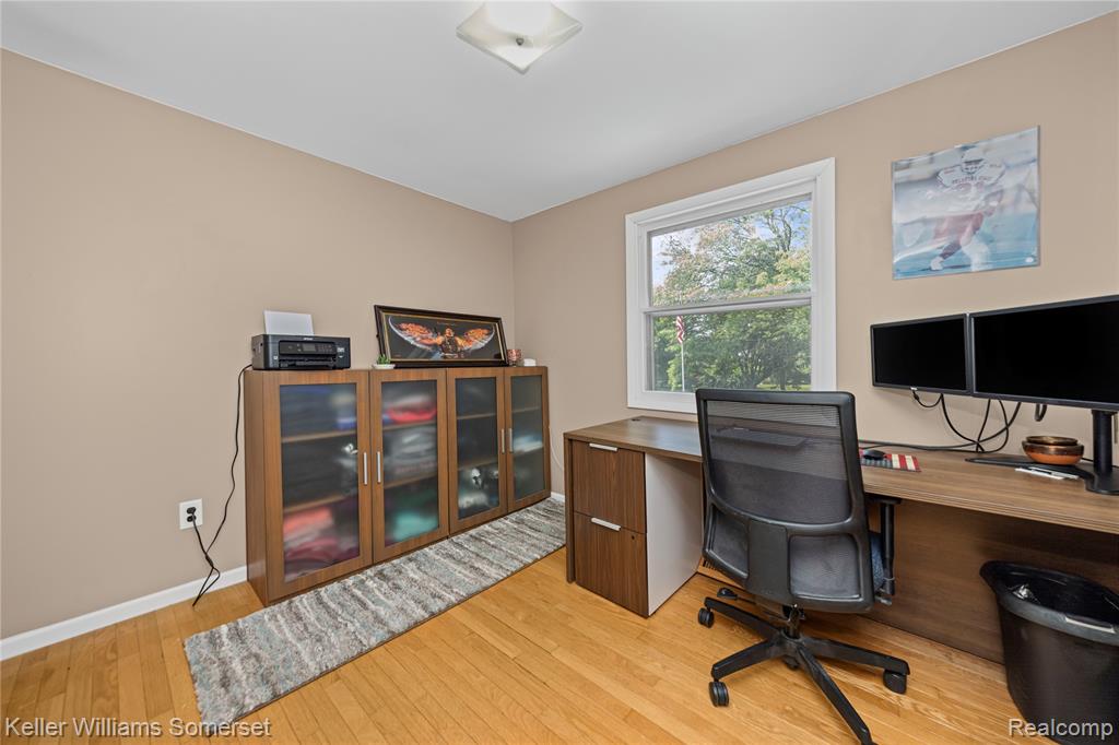 5795 LIMESTONE Drive, Troy, MI 48085 — Photo 28