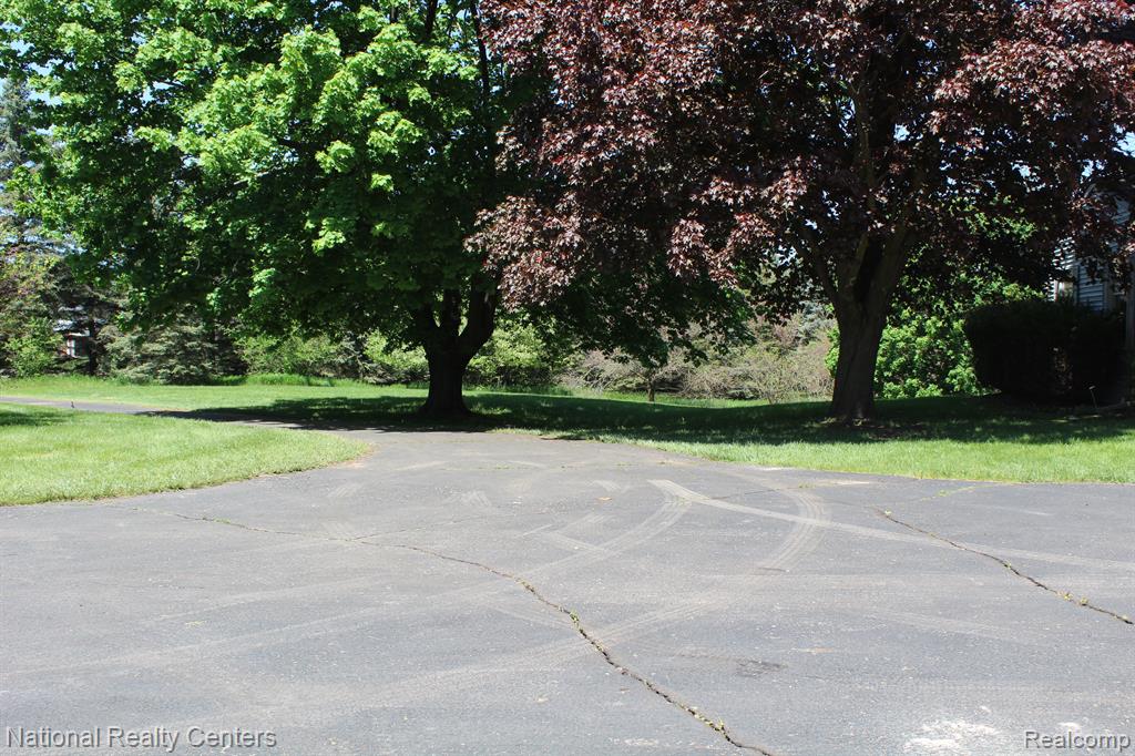 9720 QUEENS Drive, Manchester, MI 48158 — Photo 2