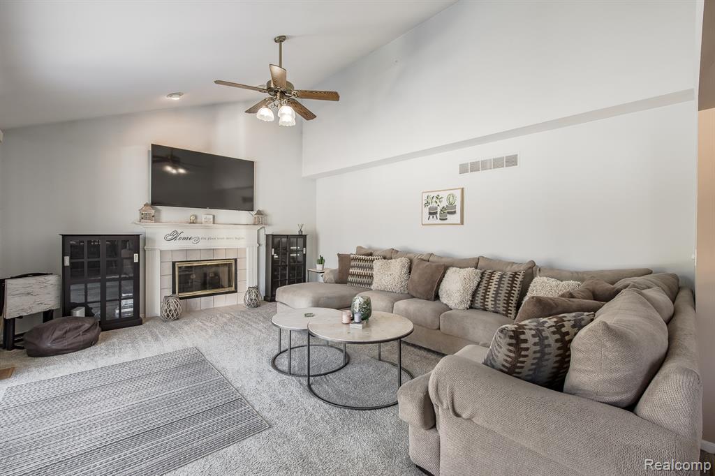 4930 Fox Chase Drive, White Lake, MI 48383 — Photo 13