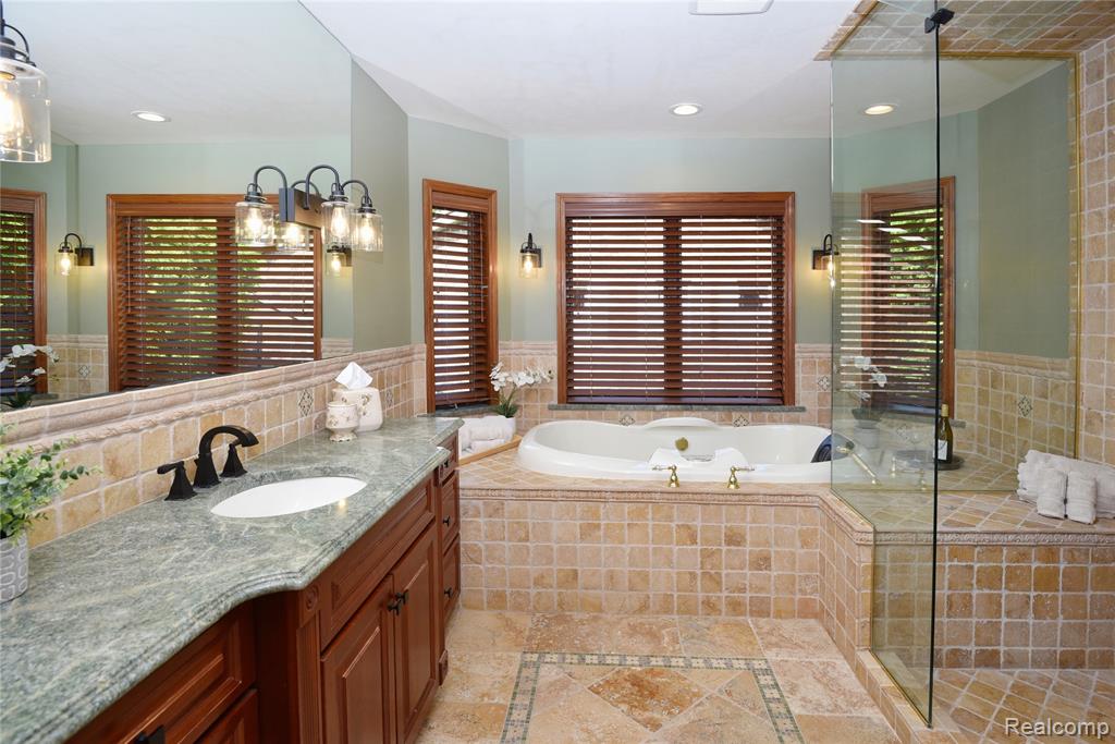 960 Eckford Drive, Troy, MI 48085 — Photo 13
