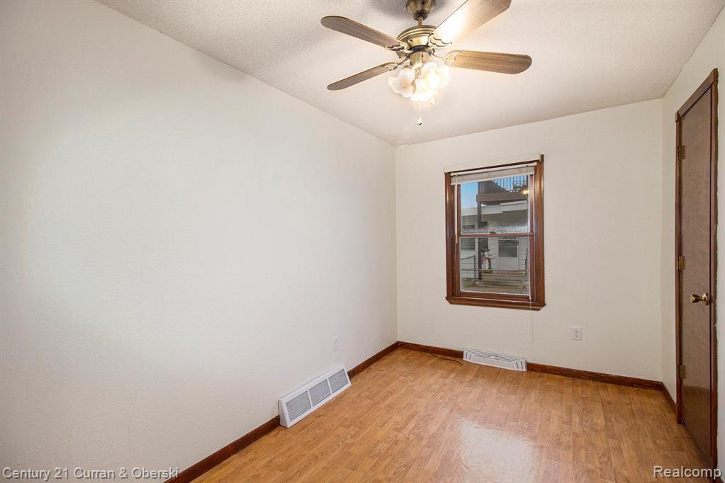 657 LANE Drive, Jackson, MI 49201 — Photo 12