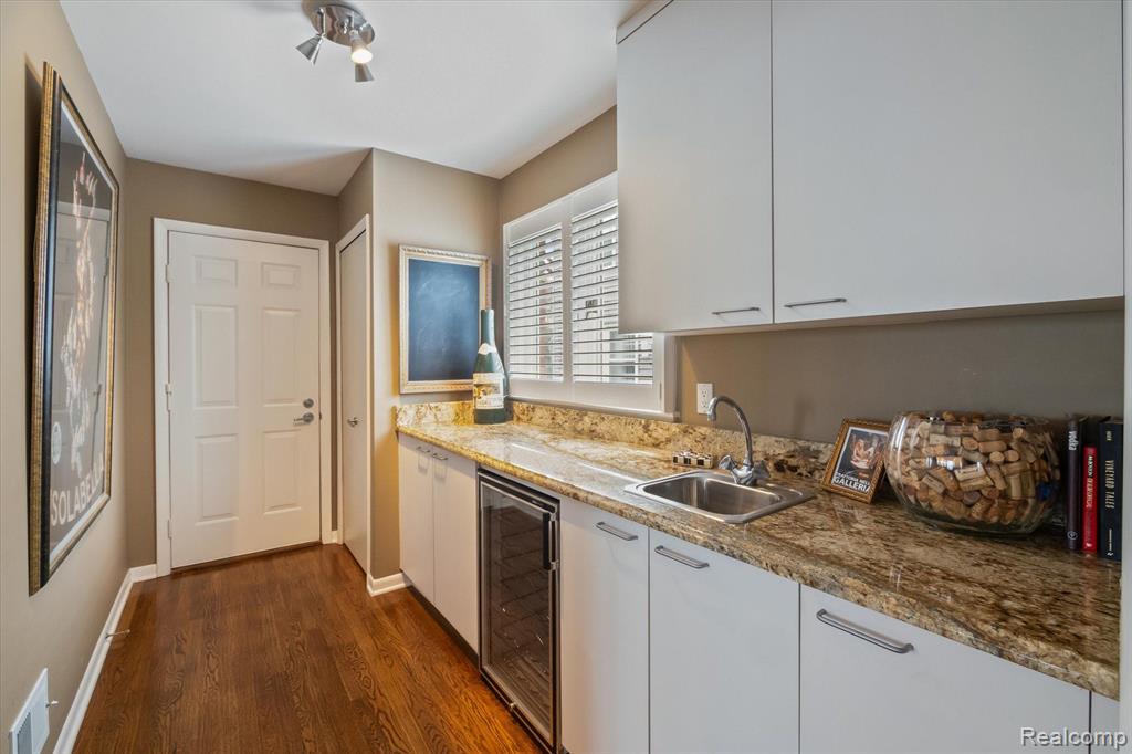 768 SOUTHFIELD Road, Birmingham, MI 48009 — Photo 18