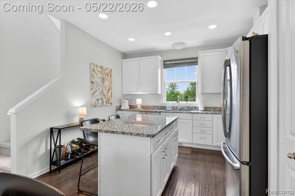 238 Center Boulevard, Wixom, MI 48393 — Photo 5
