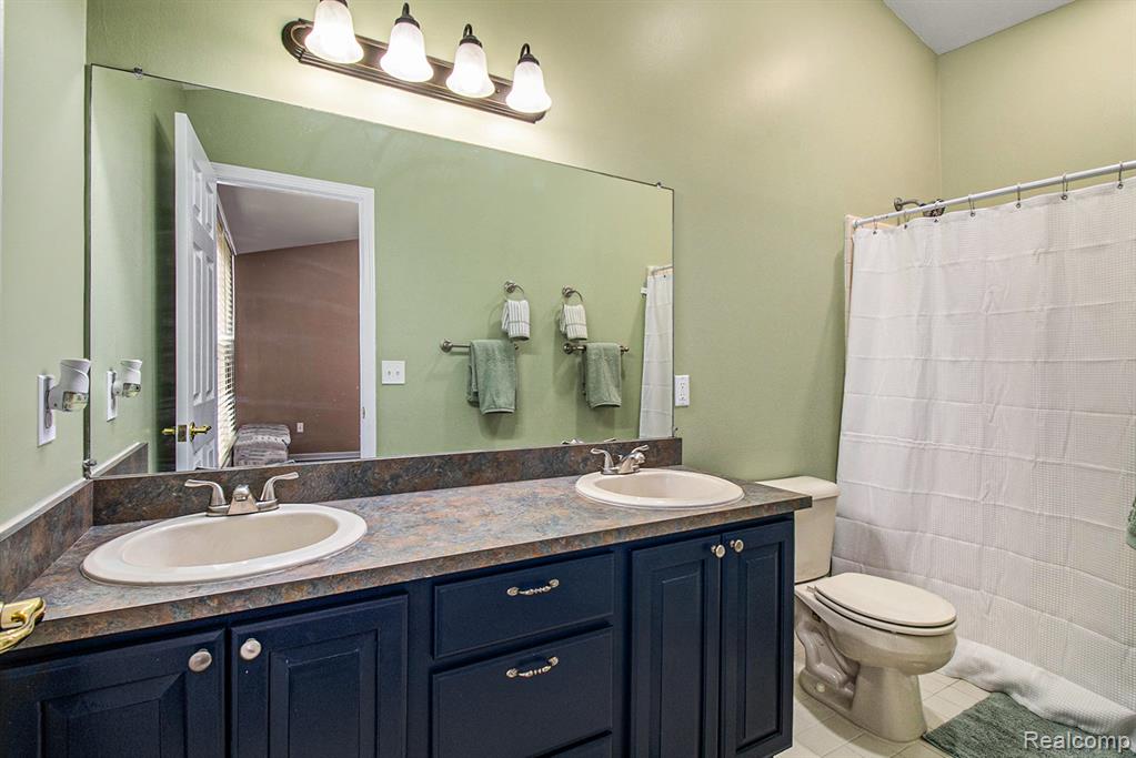 3289 Hilltop Drive, Holly, MI 48442 — Photo 25