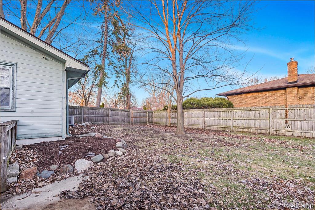 5336 Mansfield Avenue, Sterling Heights, MI 48310 — Photo 28
