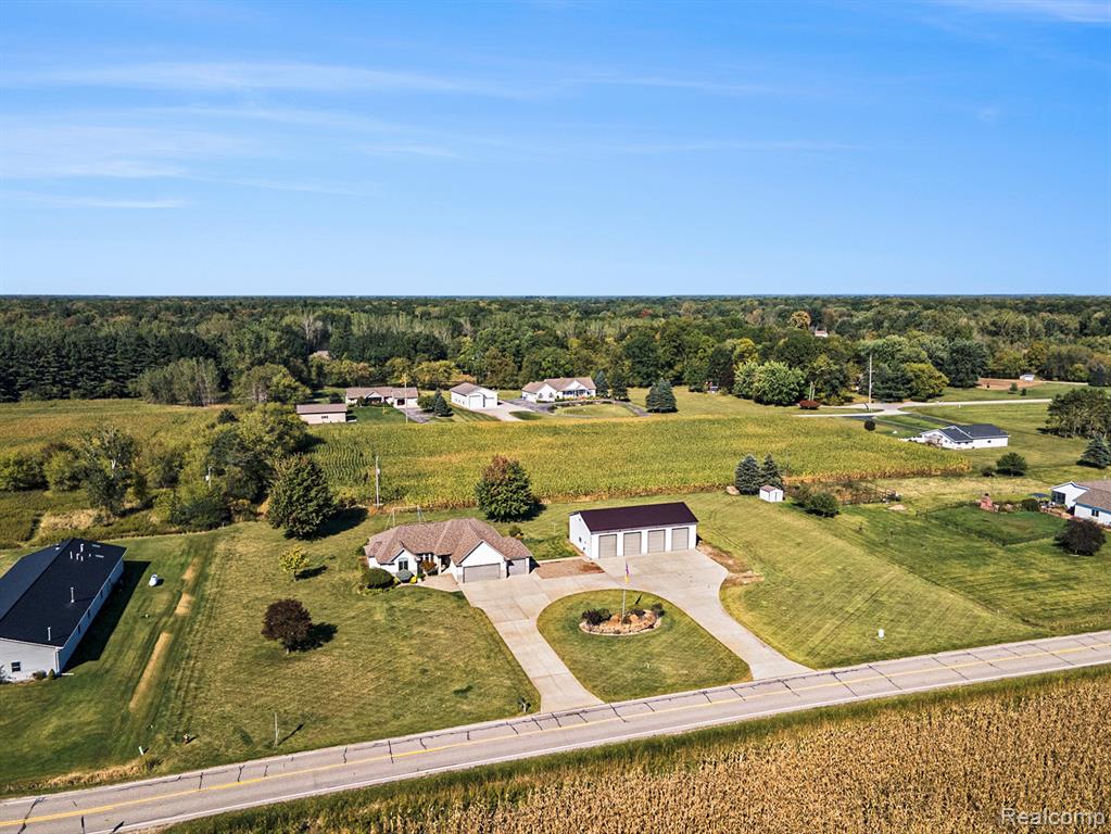 887 E Gordonville Road, Midland, MI 48640 — Photo 32