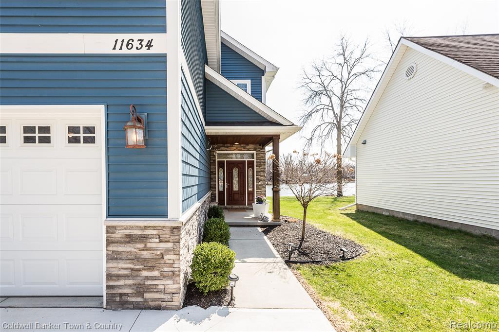 11634 Island Court, Hartland, MI 48353 — Photo 10