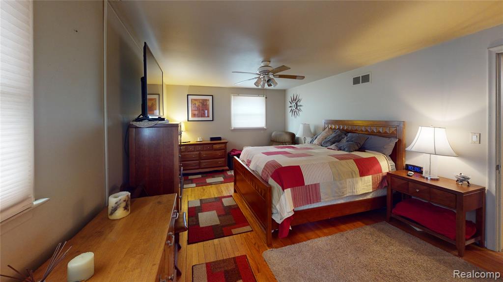 721 S Michigan, Howell, MI 48843 — Photo 7