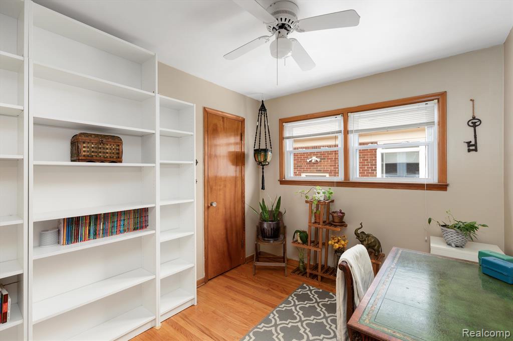 869 LIBERTY Avenue, Lincoln Park, MI 48146 — Photo 15