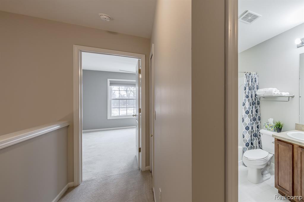 5710 Pinecroft Court, Clarkston, MI — Photo 28