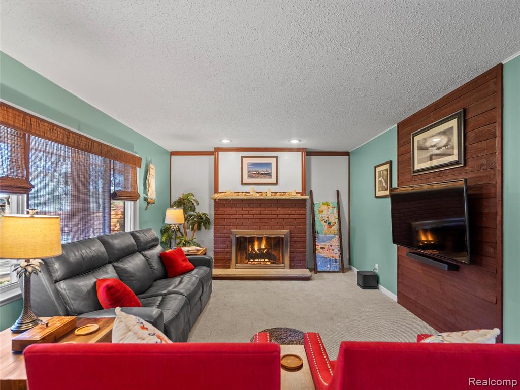 6410 Paramus, Clarkston, MI — Photo 5
