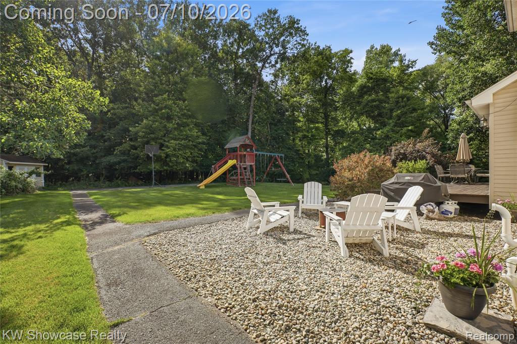 525 Aarons Way, Ortonville, MI 48462 — Photo 44