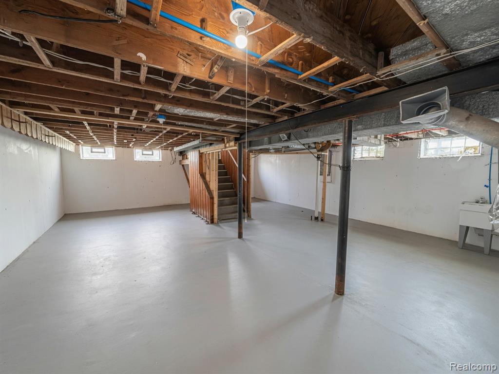 20196 Hartwell Street - Photo 5