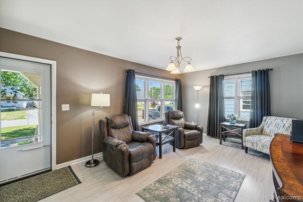 4235 RED ARROW Road, Flint, MI 48507 — Photo 4