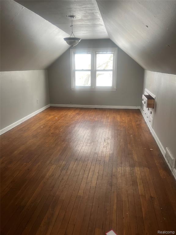 8849 ROSELAWN Street, Detroit, MI 48204 — Photo 7