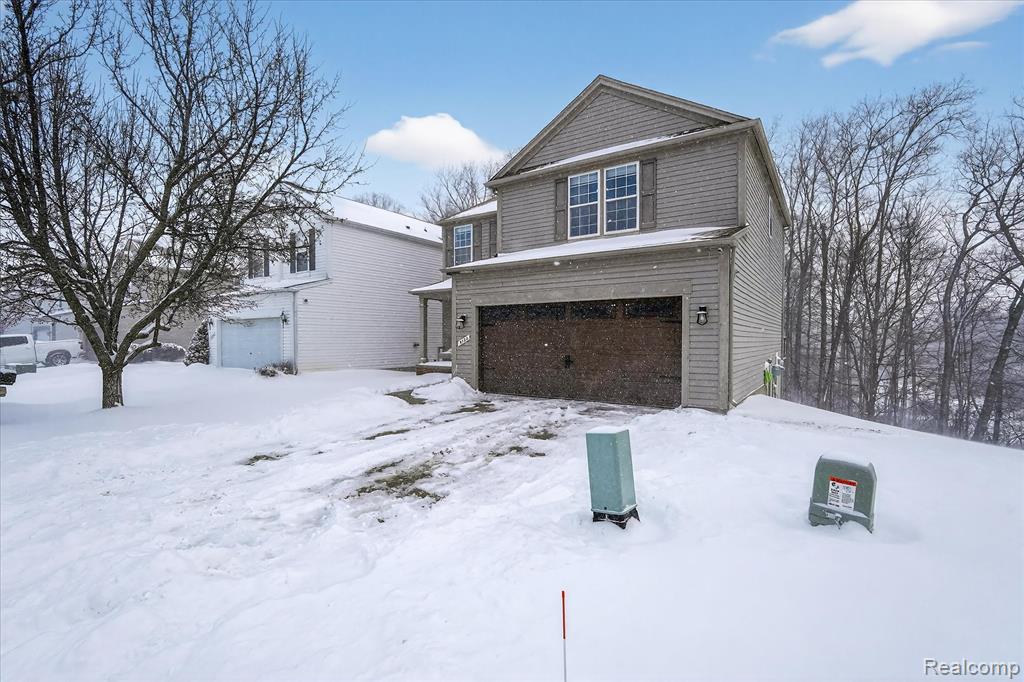 5120 Meadow Crest Circle, Holly, MI 48442 — Photo 3