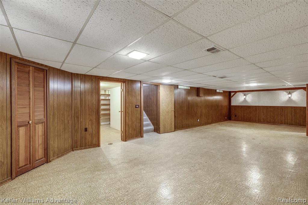 7320 Colonial Street, Dearborn Heights, MI 48127 — Photo 27