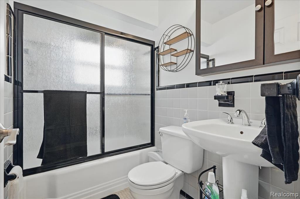 4412 COOPER Avenue, Royal Oak, MI 48073 — Photo 19