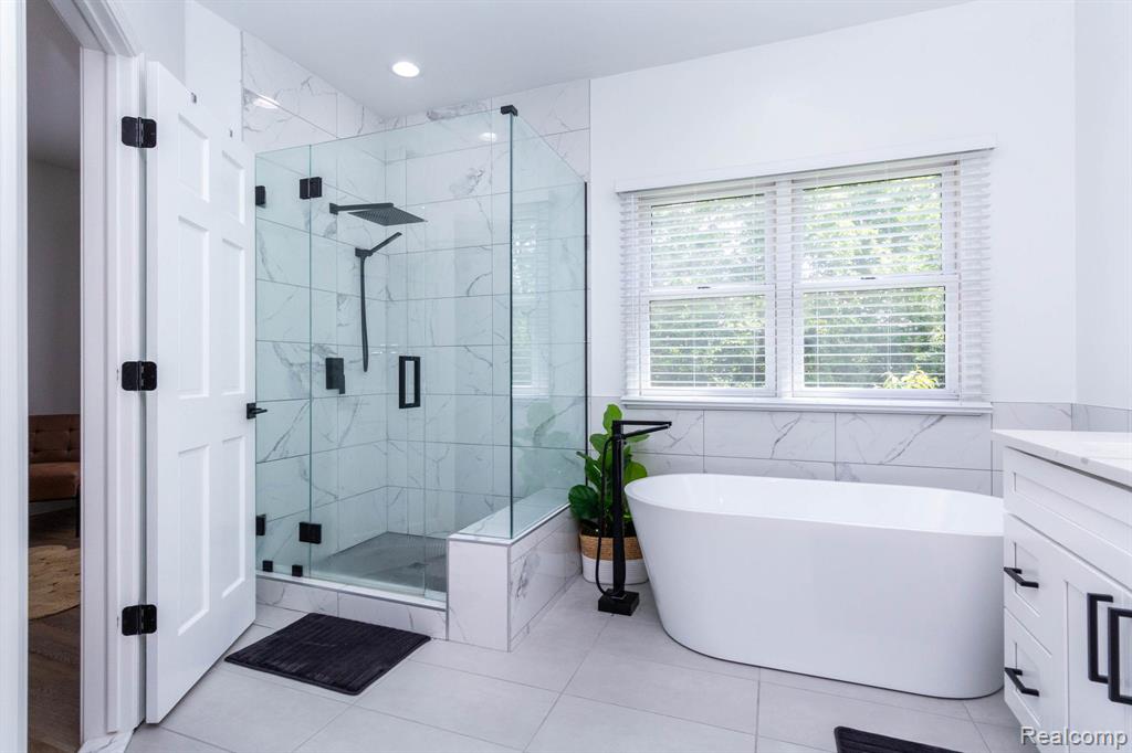62874 Walker Court, 17, Washington, MI — Photo 28