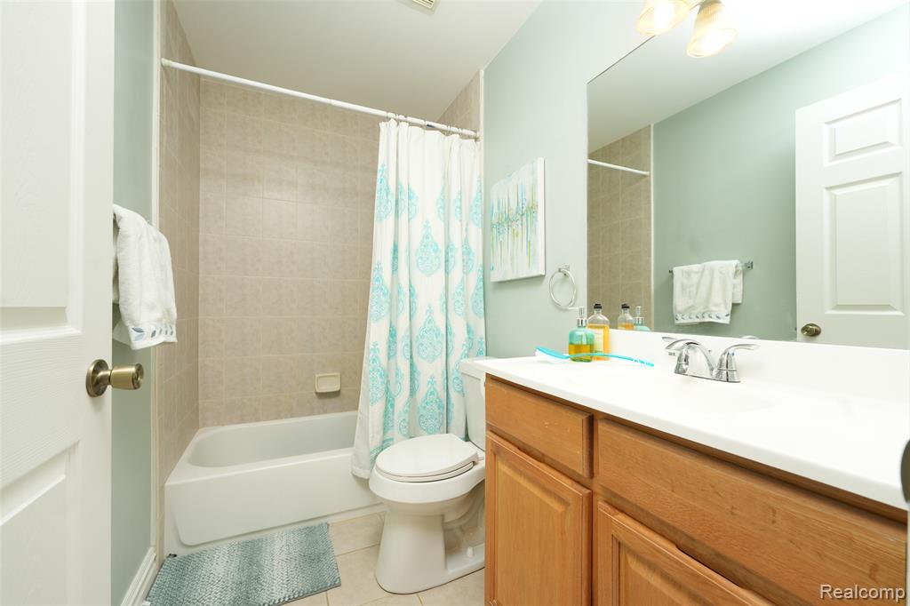 25929 Clark, Novi, MI — Photo 27