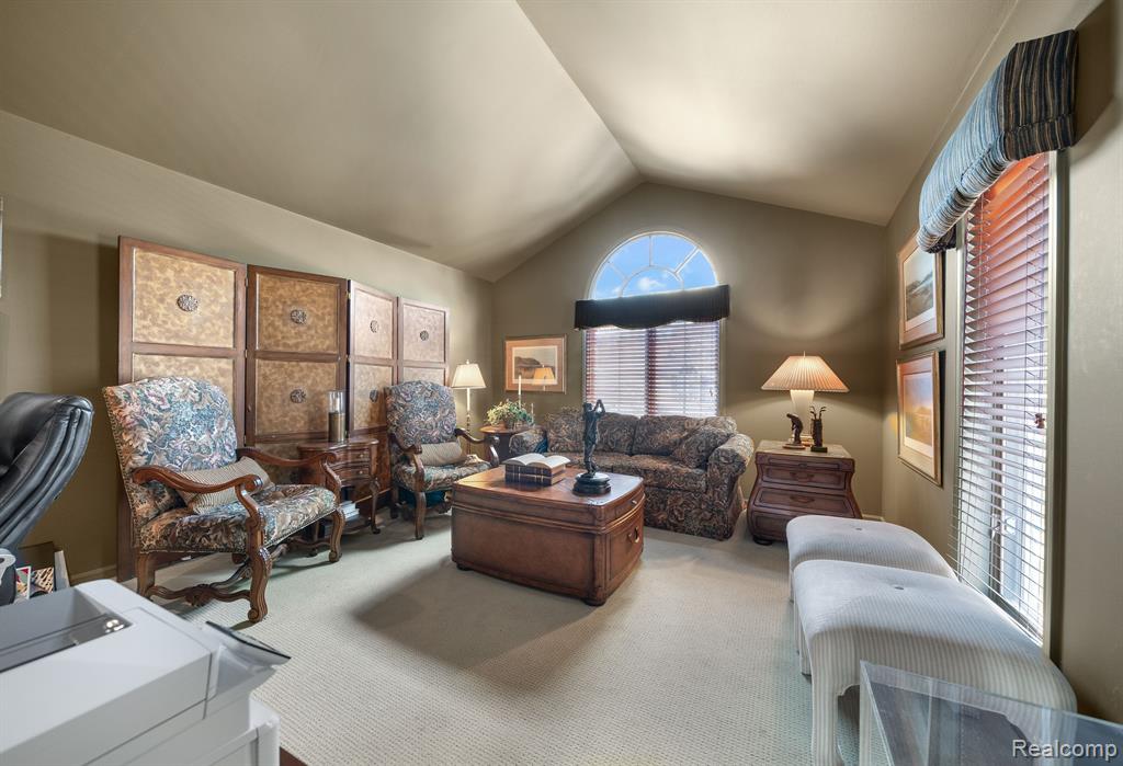 536 CAMBRIDGE Way, Bloomfield Hills, MI 48304 — Photo 16